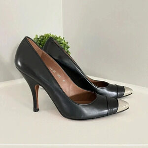 Donald J Pliner Vero Cuoio Black Pointed Heels